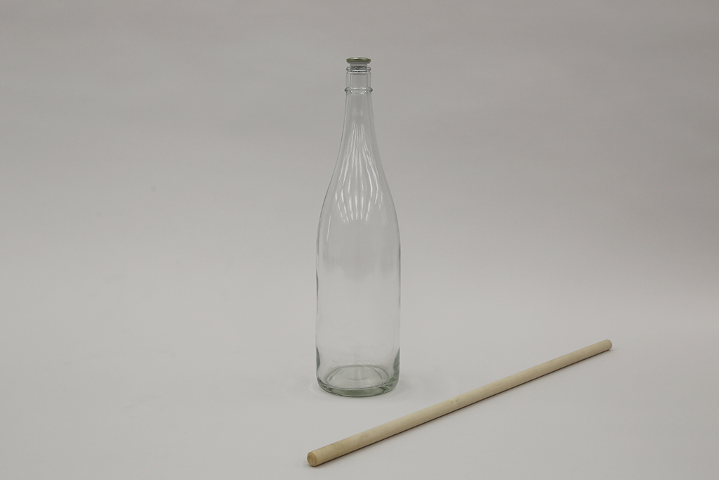 一升瓶と木の棒で精米に挑戦 その１ 株式会社ケツト科学研究所